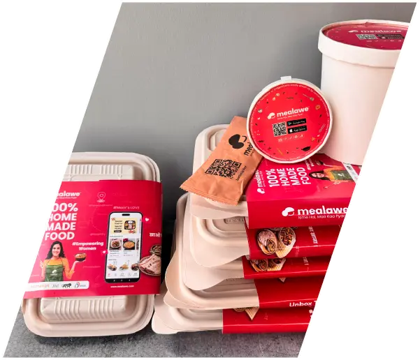 We deliver in cornstarch packaging for all kinds of tiffin service in Pune